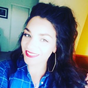 Meet your Posher, Cori